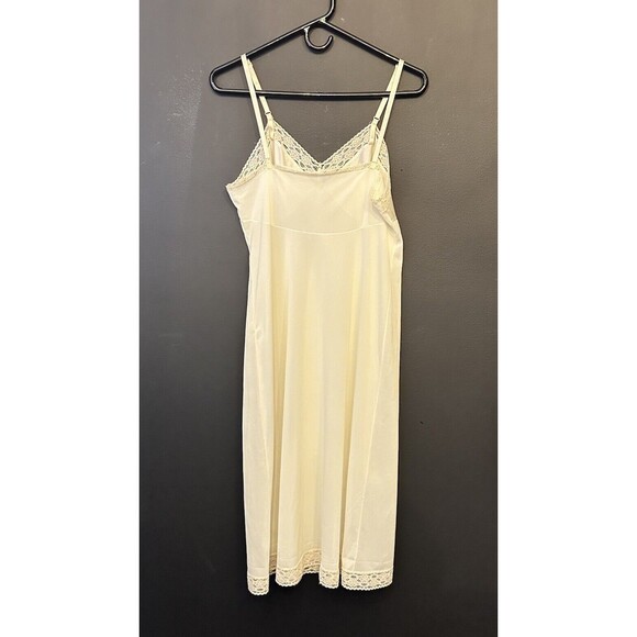 Vintage Satin/Nylon ? Ivory Slip Nightgown Lingerie Small/ Medium Women’s C3 - Picture 2 of 9